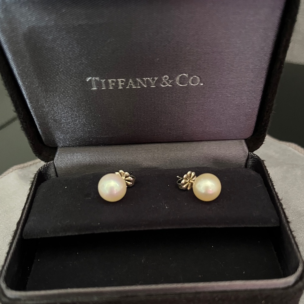Tiffany & Co. 8mm Freshwater Pearl Sterling Silver Stud Earrings